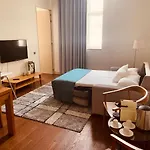 Timeout Market 2 Bedrooms شقة