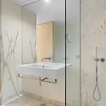 Timeout Market 2 Bedrooms شقة