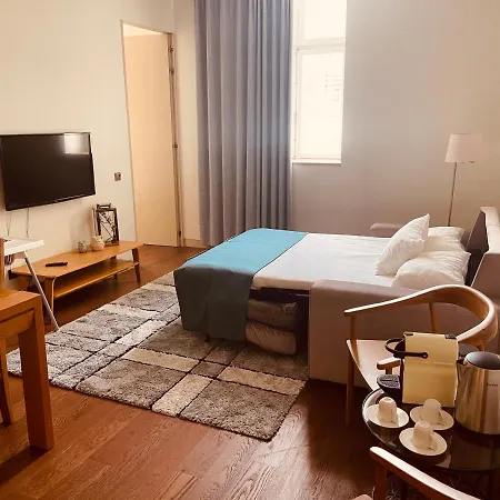Timeout Market 2 Bedrooms Apartment